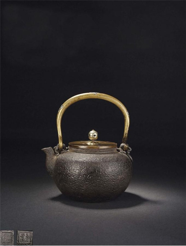 日本经典茶具：传世铁壶系列_日本茶具欣赏图