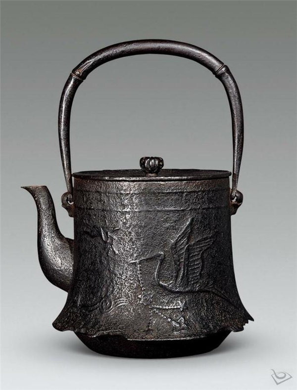 日本经典茶具：传世铁壶系列_日本茶具欣赏图