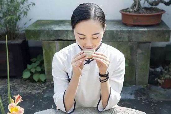 女士喝茶需要注意的问题-女人热茶